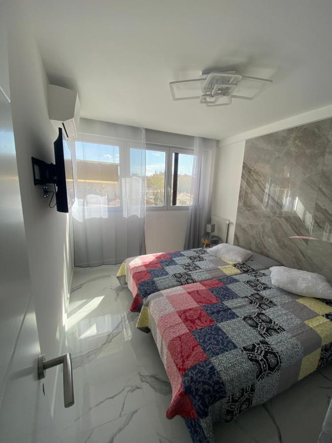 Centre Ville Sainte Maxime 100M Plage Et Commerce A Pied Exterior photo