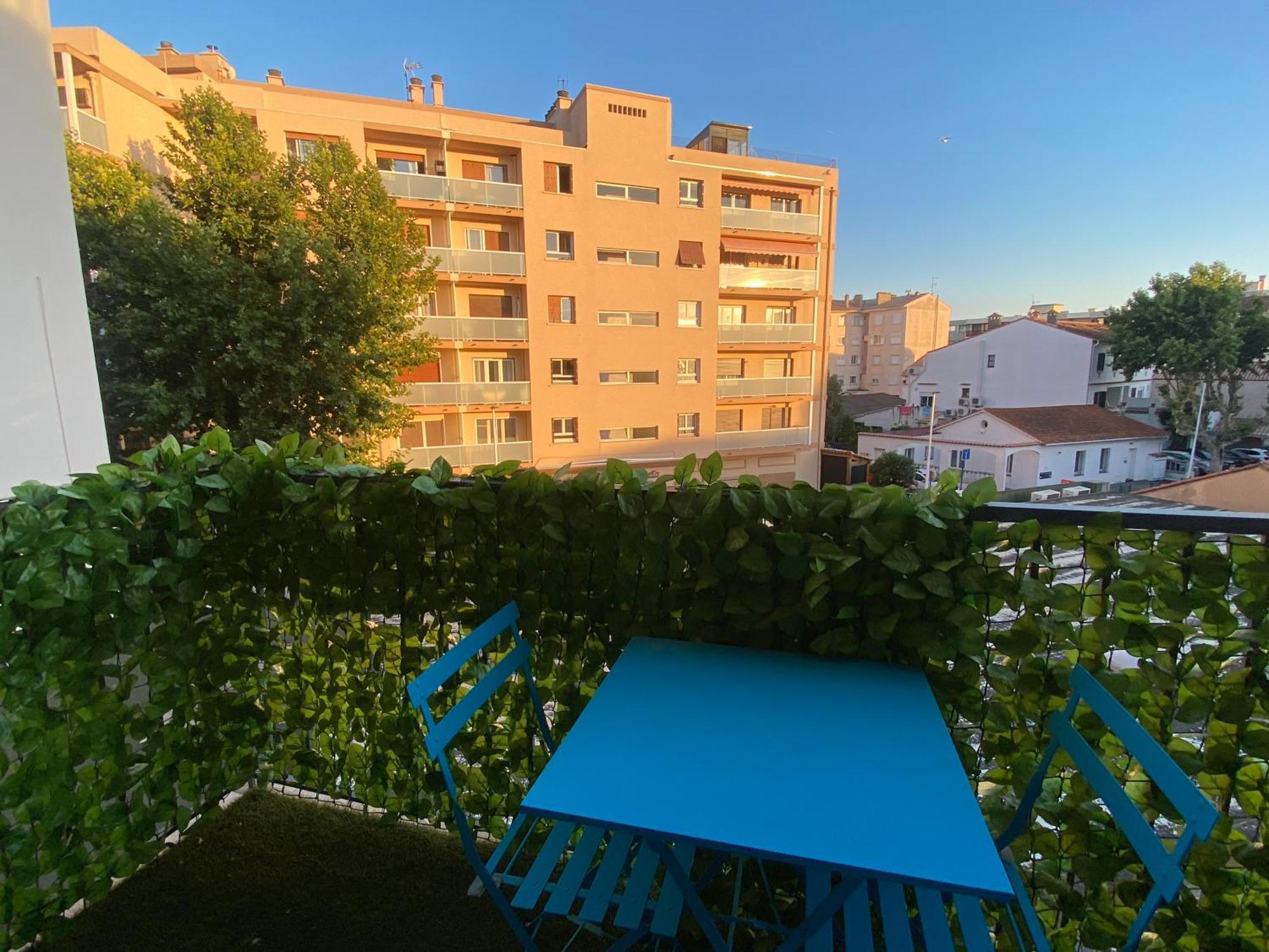 Centre Ville Sainte Maxime 100M Plage Et Commerce A Pied Exterior photo